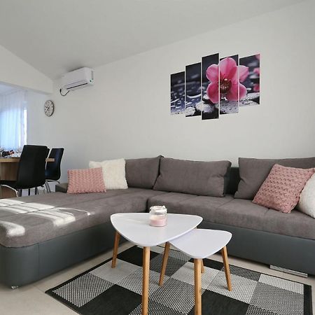 Apartments Lisac Vir Kültér fotó