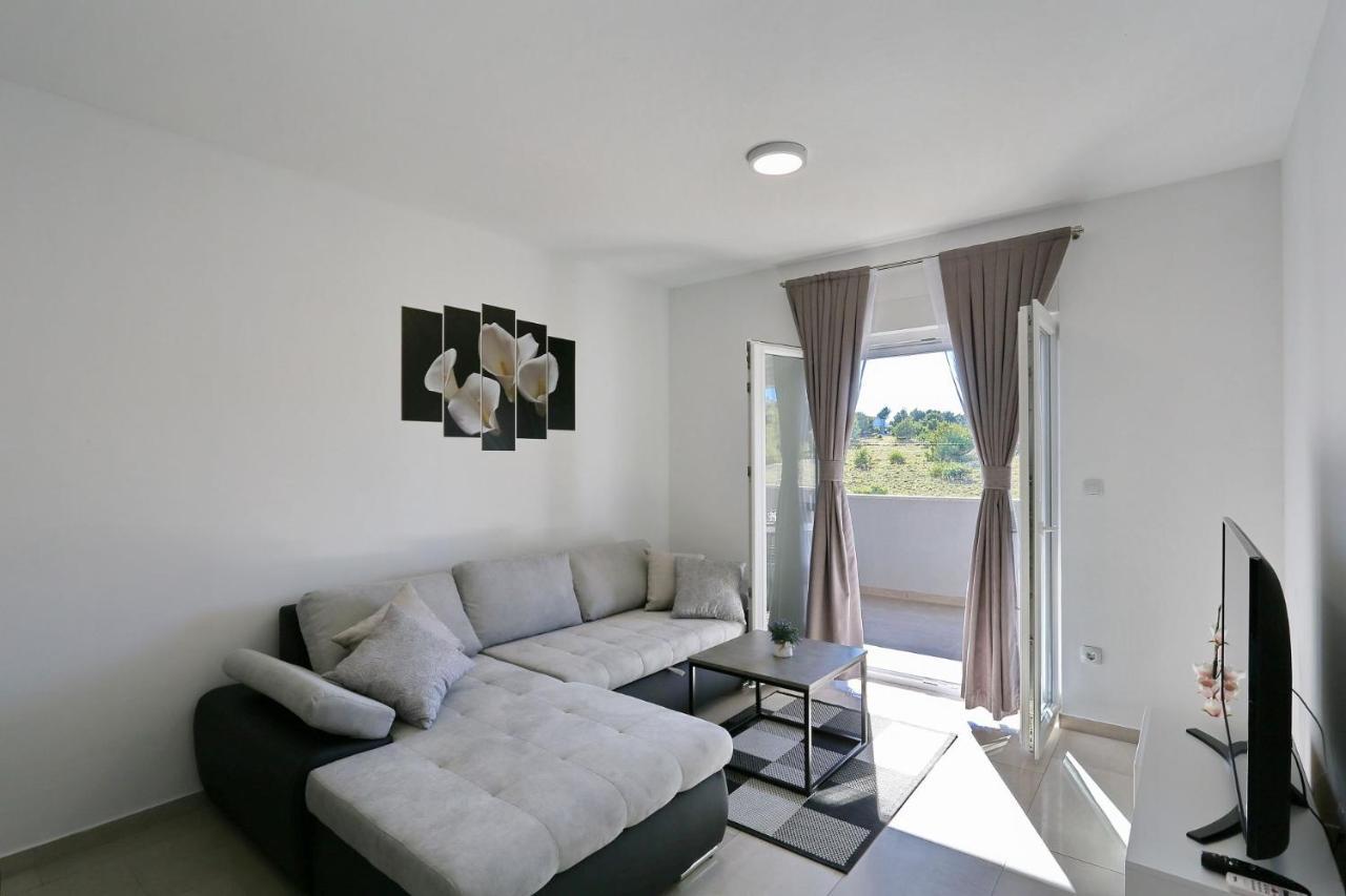 Apartments Lisac Vir Kültér fotó