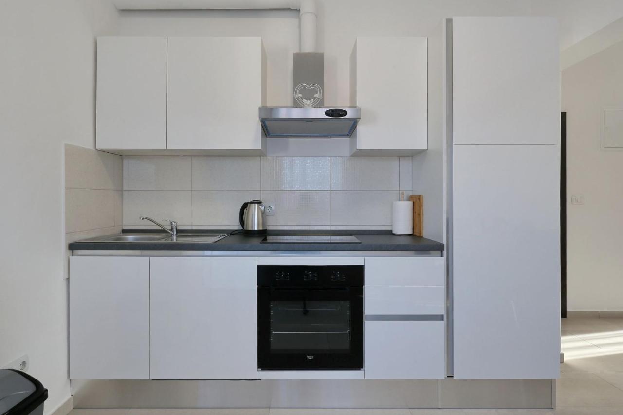 Apartments Lisac Vir Kültér fotó