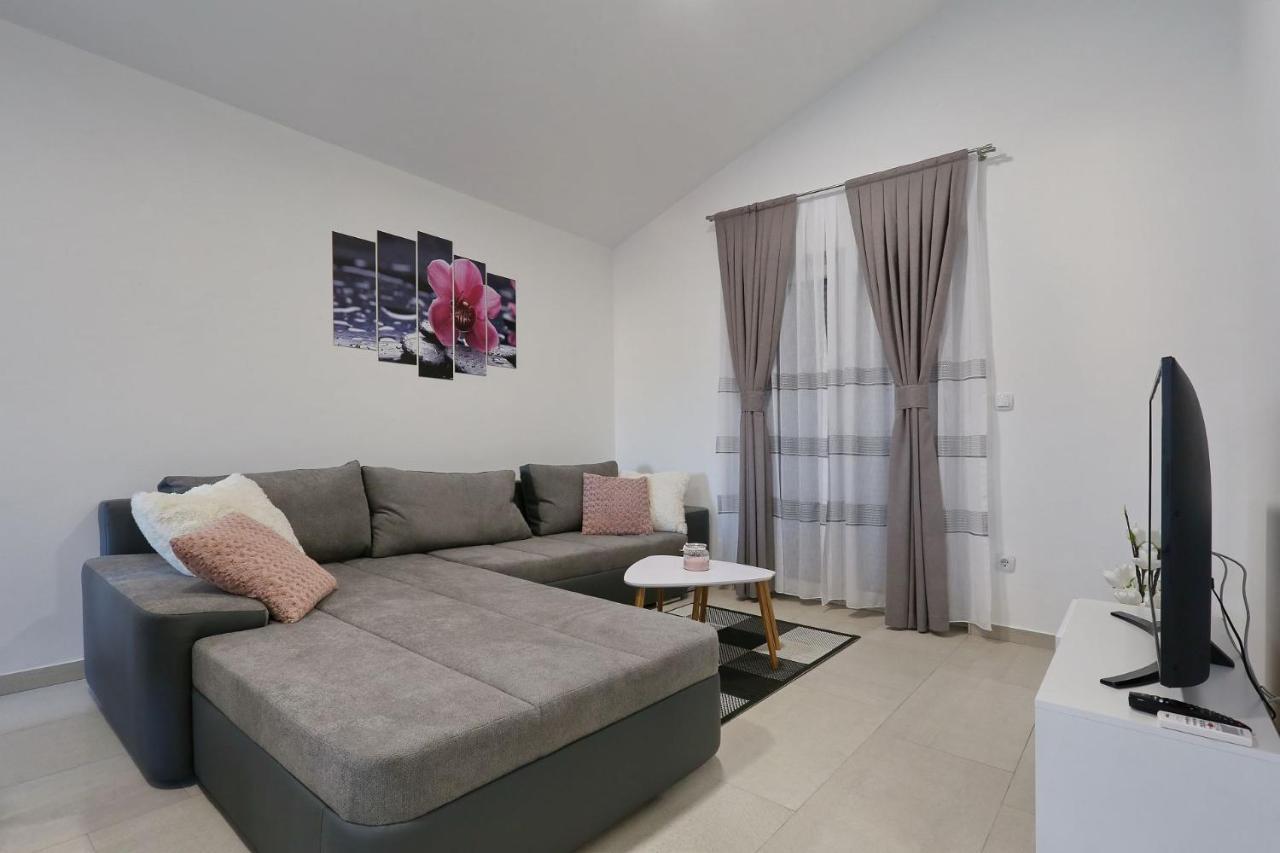 Apartments Lisac Vir Kültér fotó