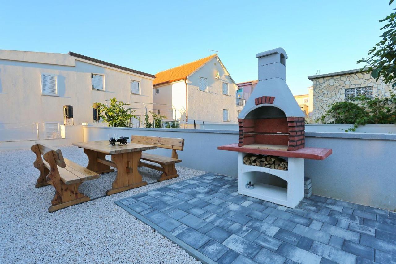 Apartments Lisac Vir Kültér fotó