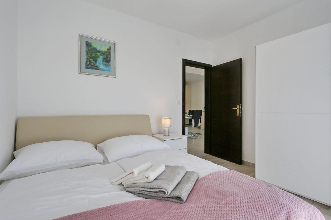 Apartments Lisac Vir Kültér fotó