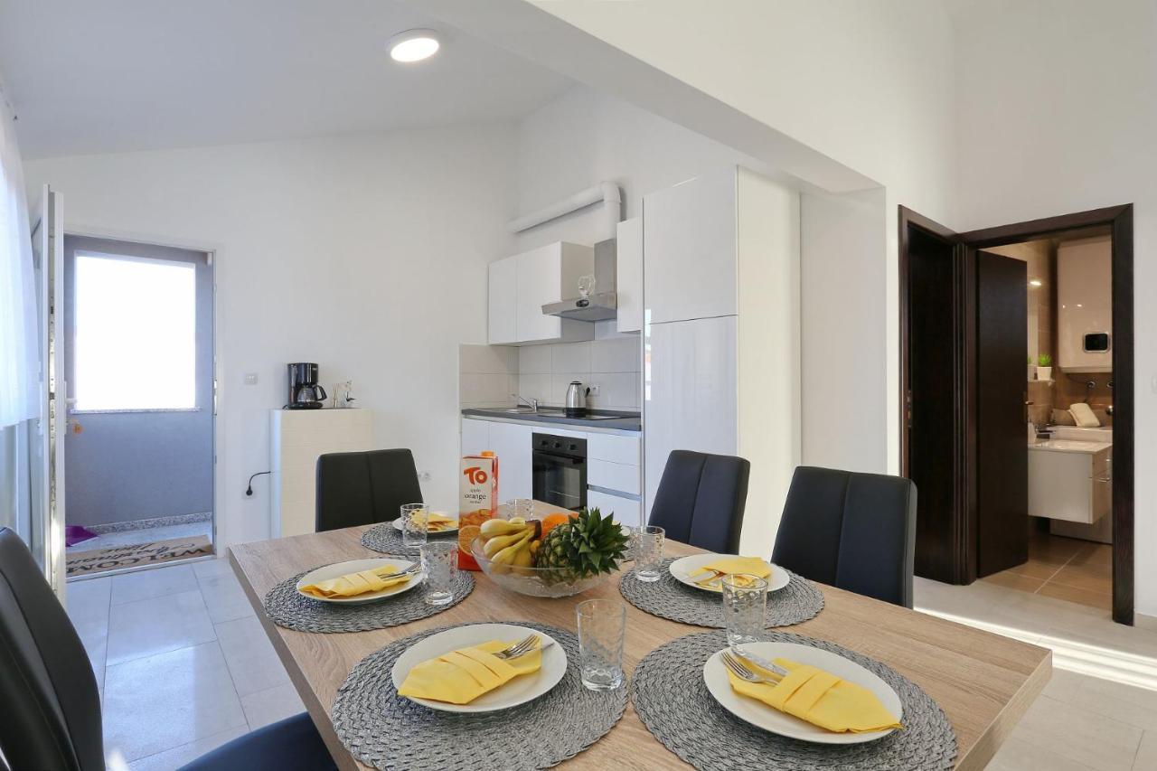 Apartments Lisac Vir Kültér fotó