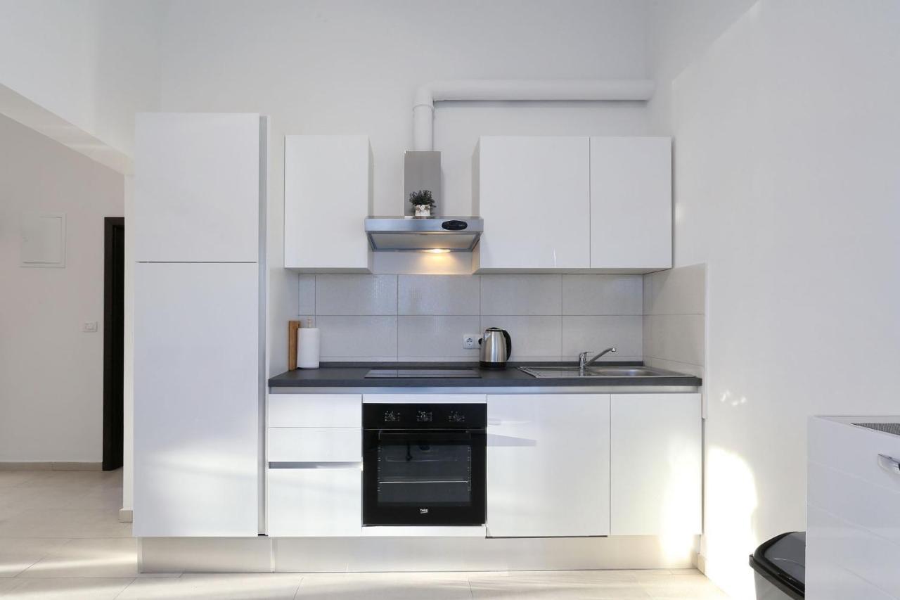 Apartments Lisac Vir Kültér fotó